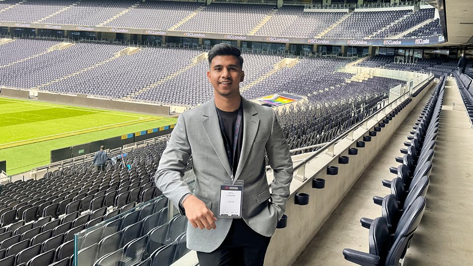 Vipul Londhe at a stadium