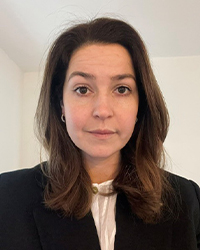 Photo of Samantha Hill
