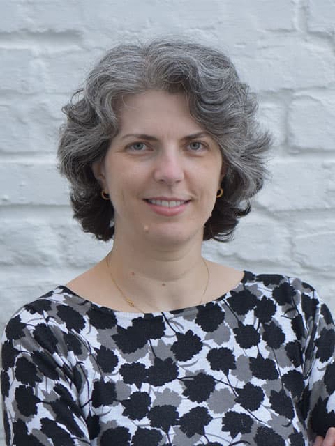 Dr Ana Cristina Suzina